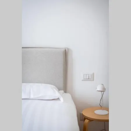Апартаменты Brioschi Apartment *